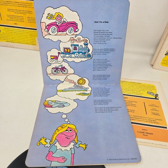 Sesame Street Vinyl Record Lot of 6 1970 Numbers Letters Shapes People 7" 45s - Picture 11 of 16